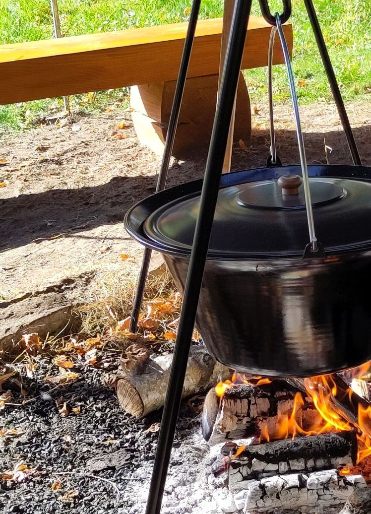 Kochen und Backen am Feuer